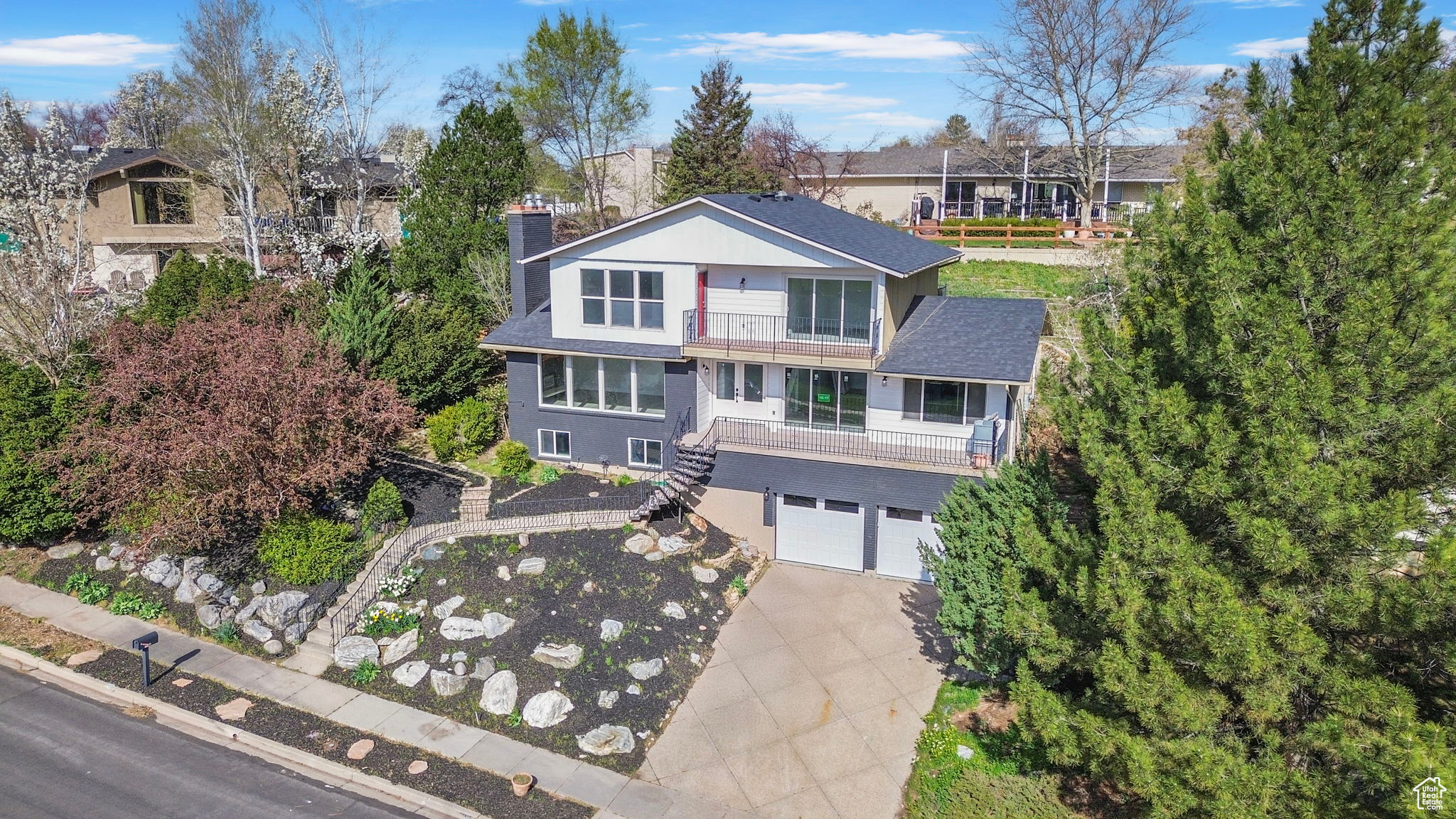 1406 Swinton Ln, Farmington, Utah image 2