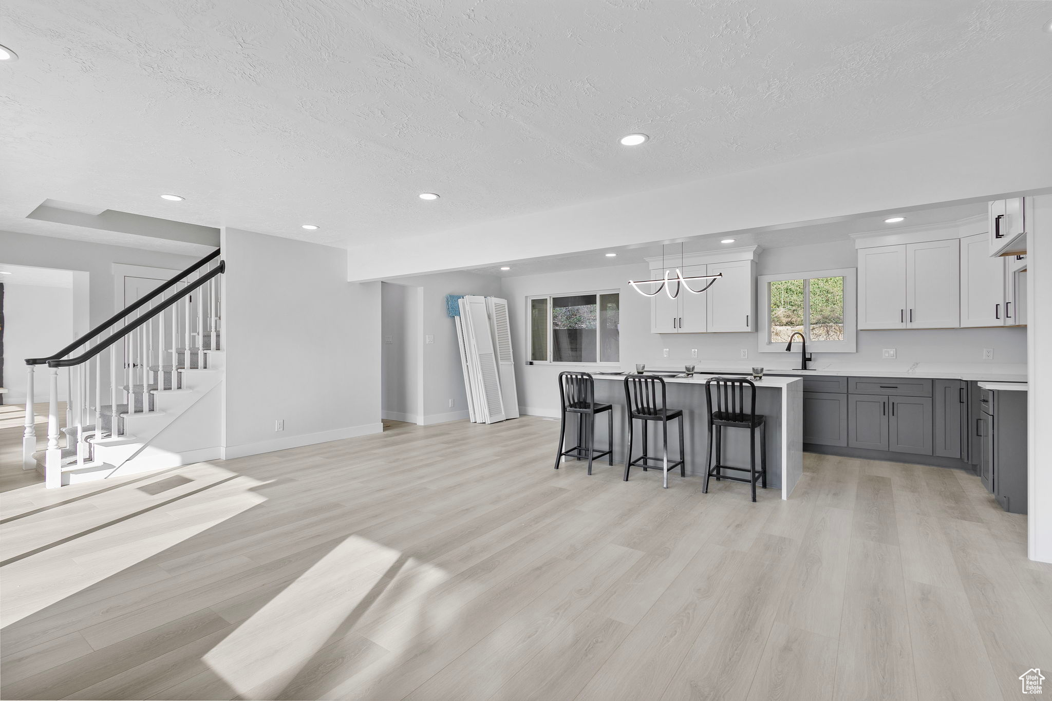 1406 Swinton Ln, Farmington, Utah image 6