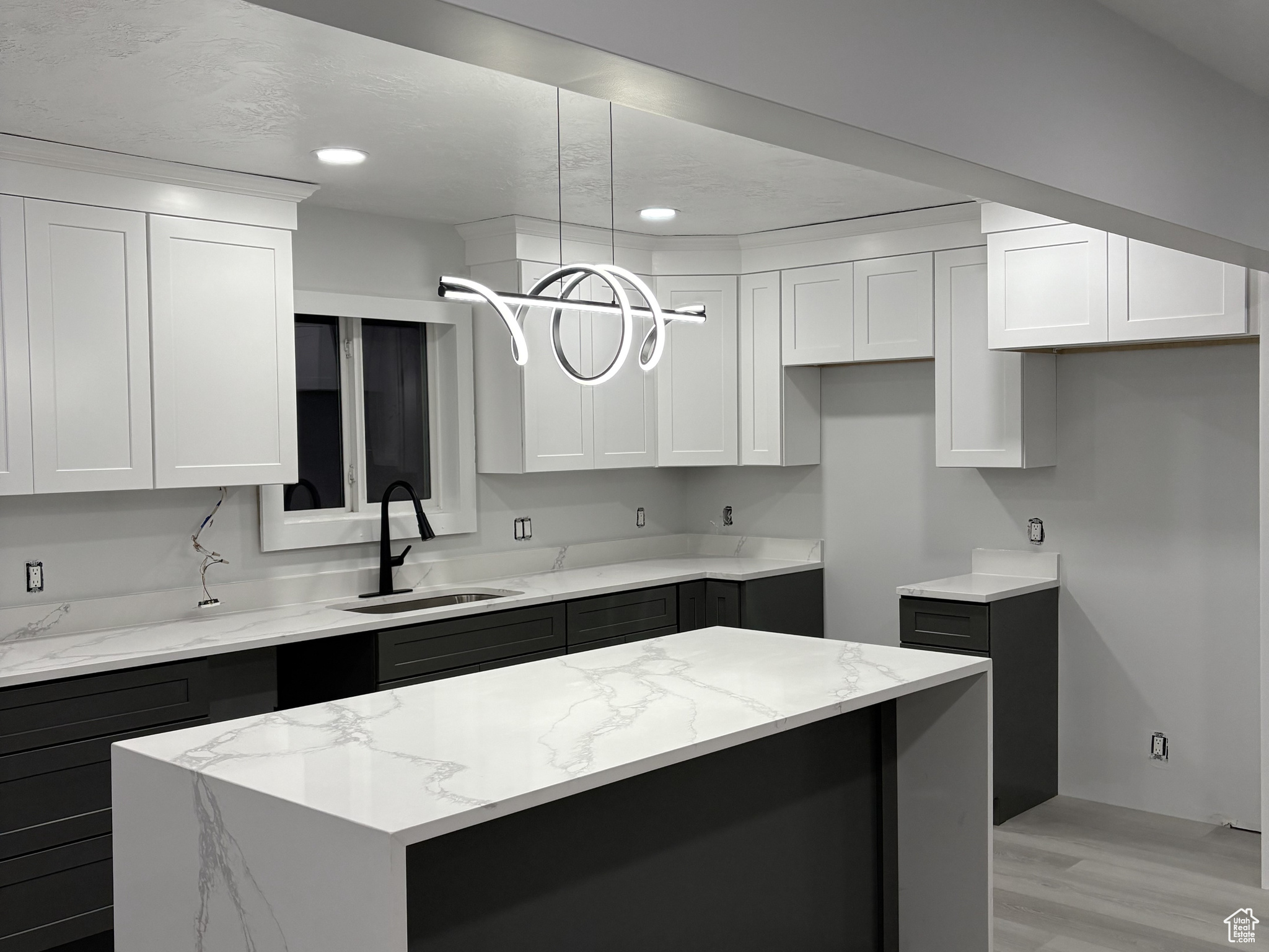 1406 Swinton Ln, Farmington, Utah image 1