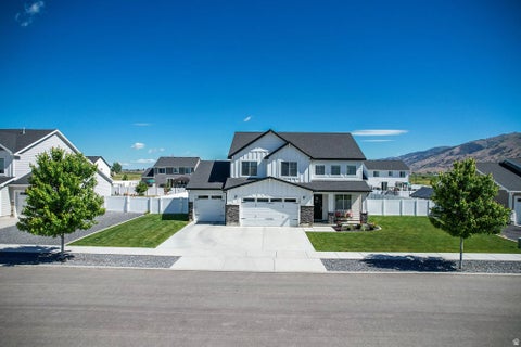 Homes For Sale - 705 E 1150<br/> Hyrum, UT 84319