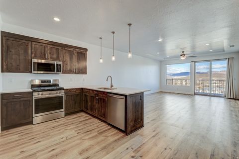 Tiny photo for 2072 W 320 S, Hurricane, UT 84737 (MLS # 2126087)