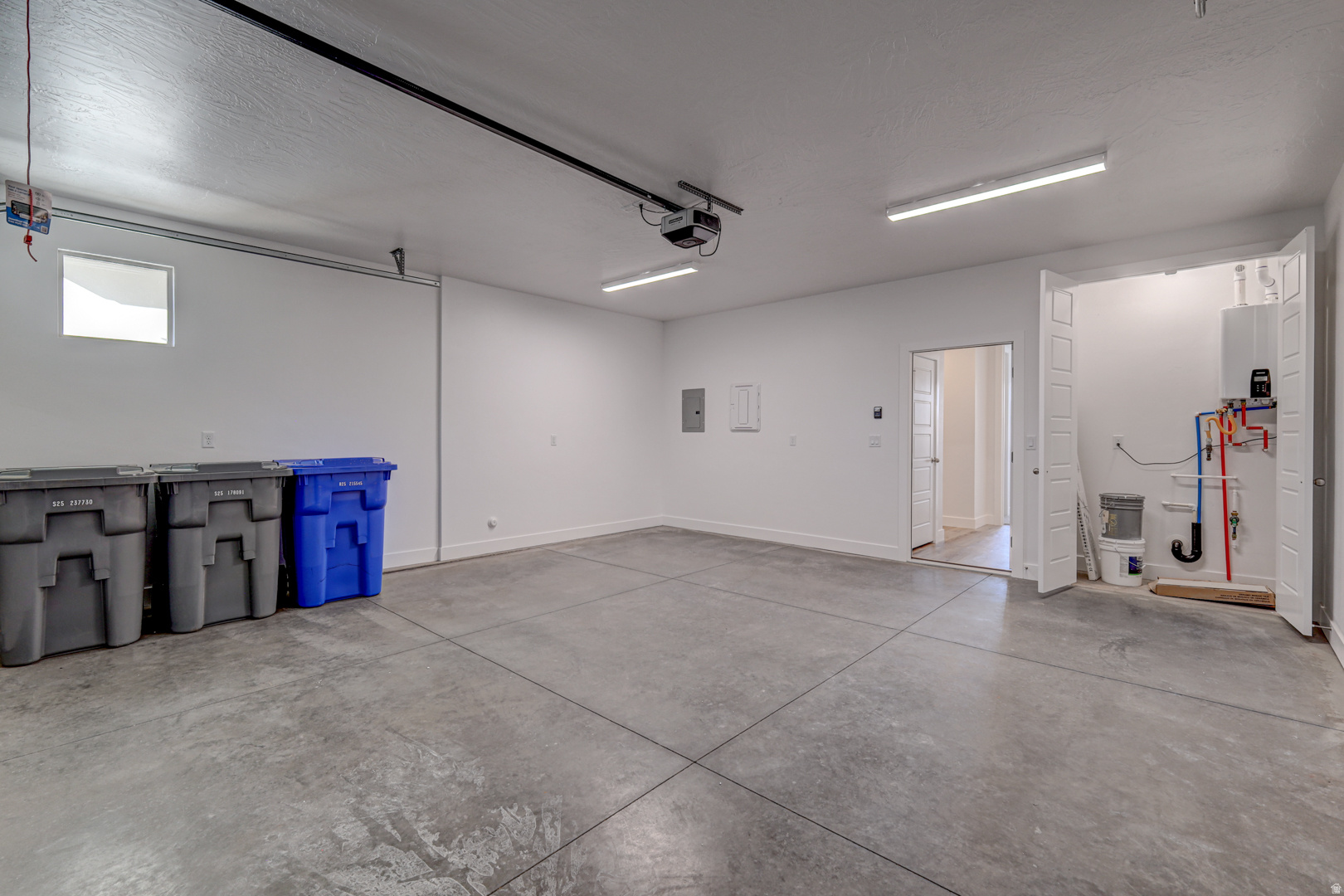 HURRICANE VIEWS - Residential