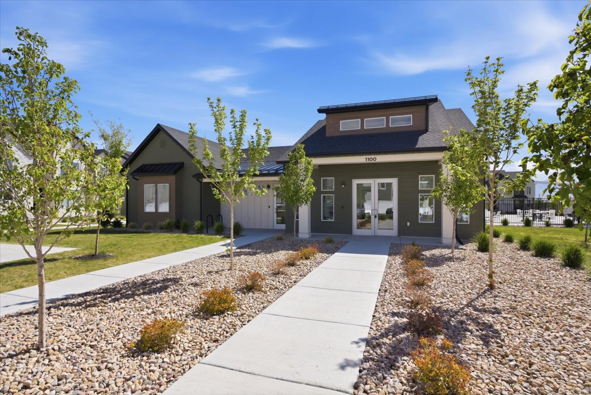 RIVER POINT - Residential