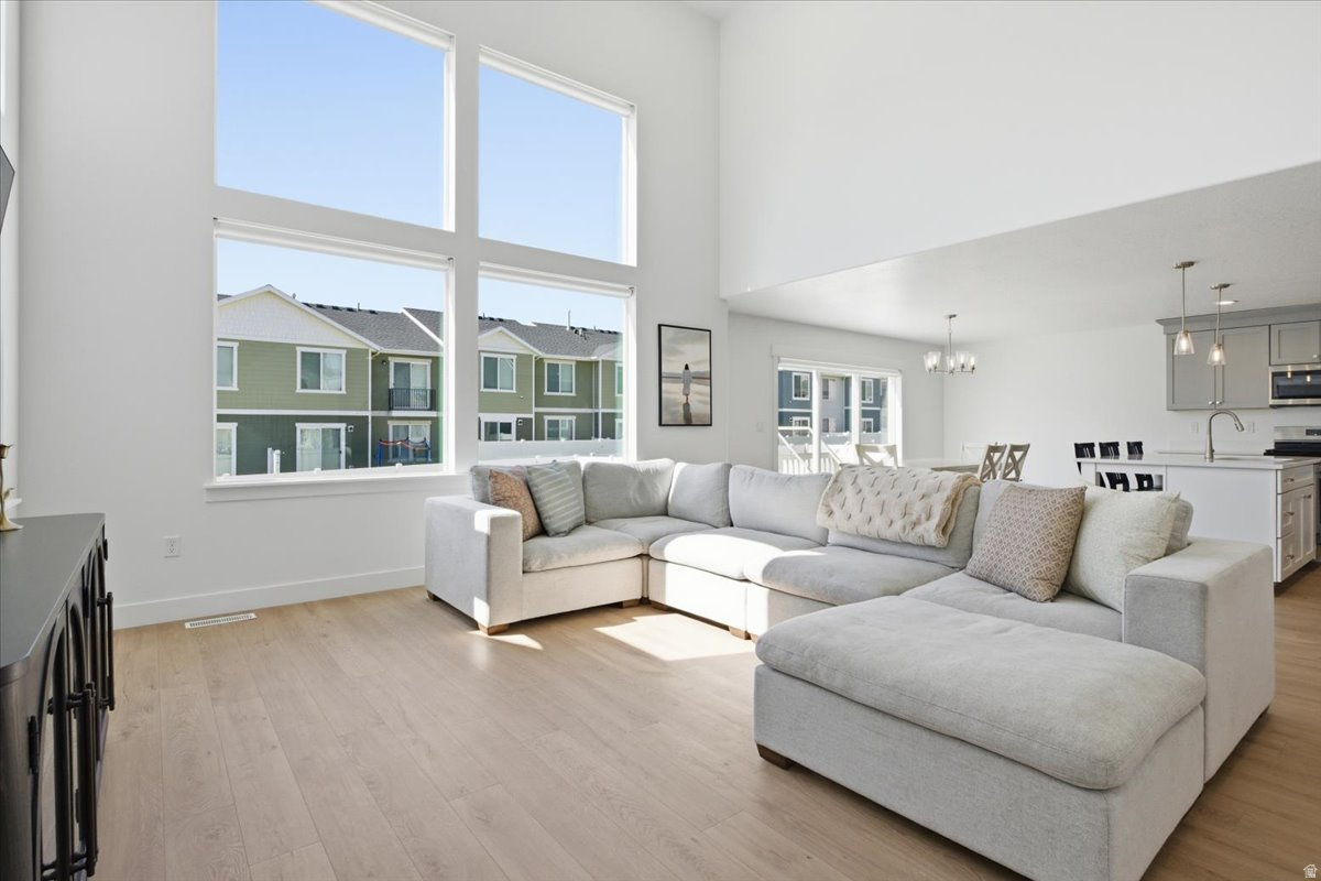 RIVER POINT - Residential