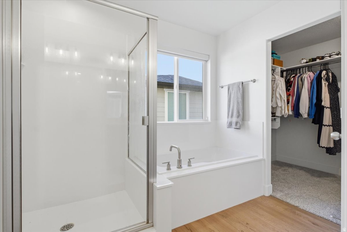 RIVER POINT - Residential