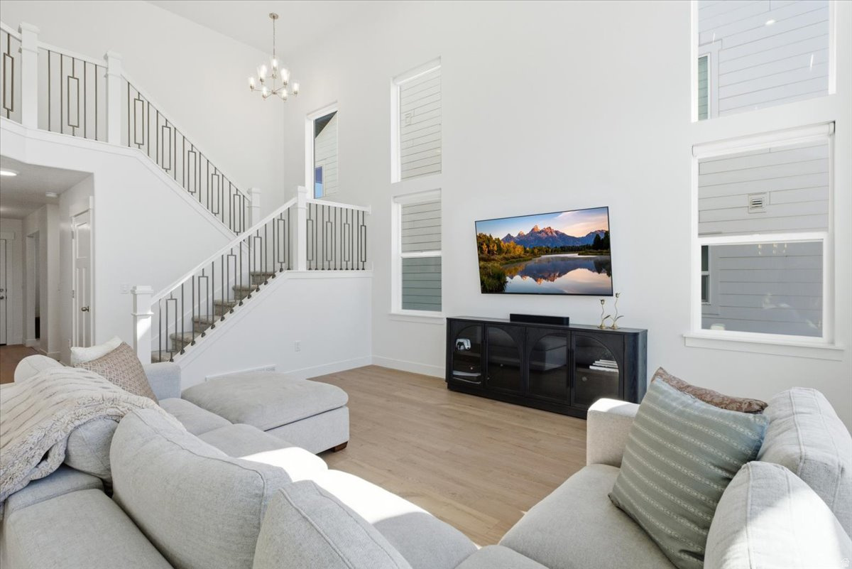 RIVER POINT - Residential