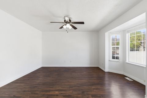 Tiny photo for 62 S 750 E, American Fork, UT 84003 (MLS # 2146555)