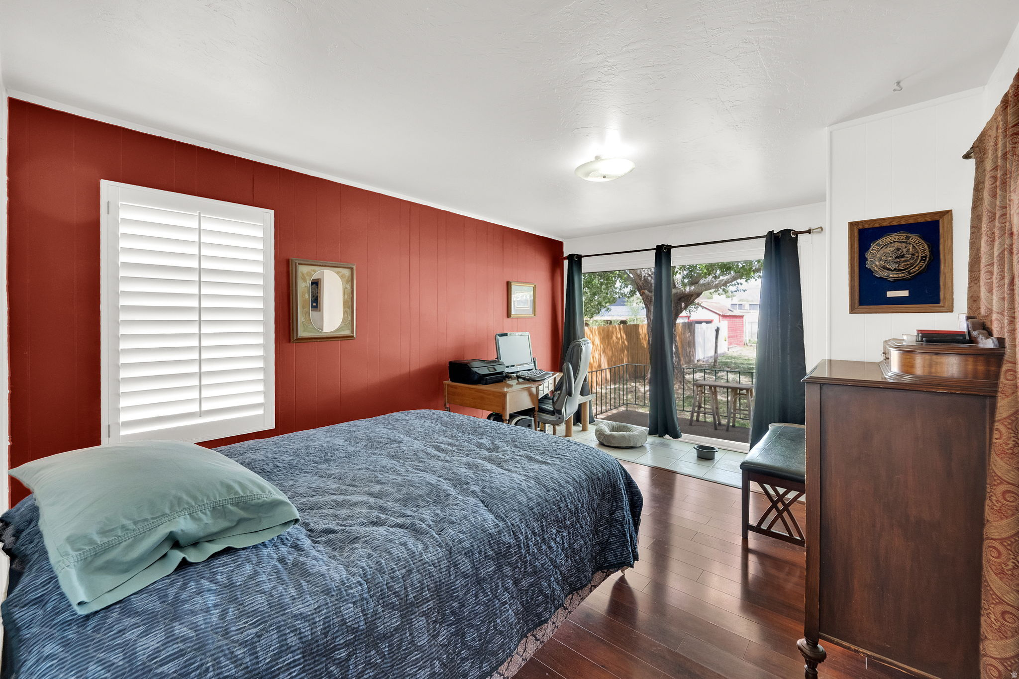 VILLAGE GARDENS - Residential