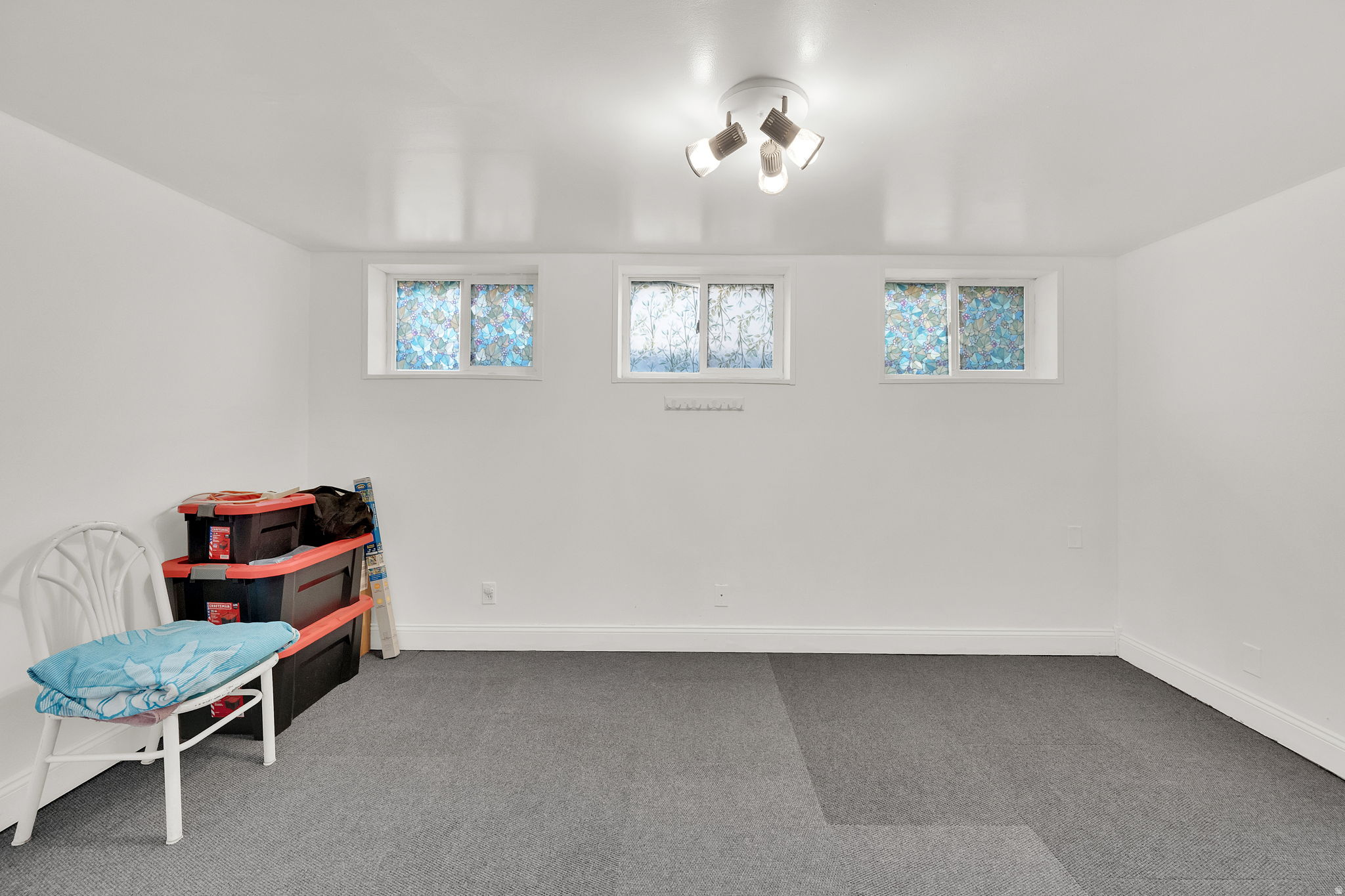 VILLAGE GARDENS - Residential