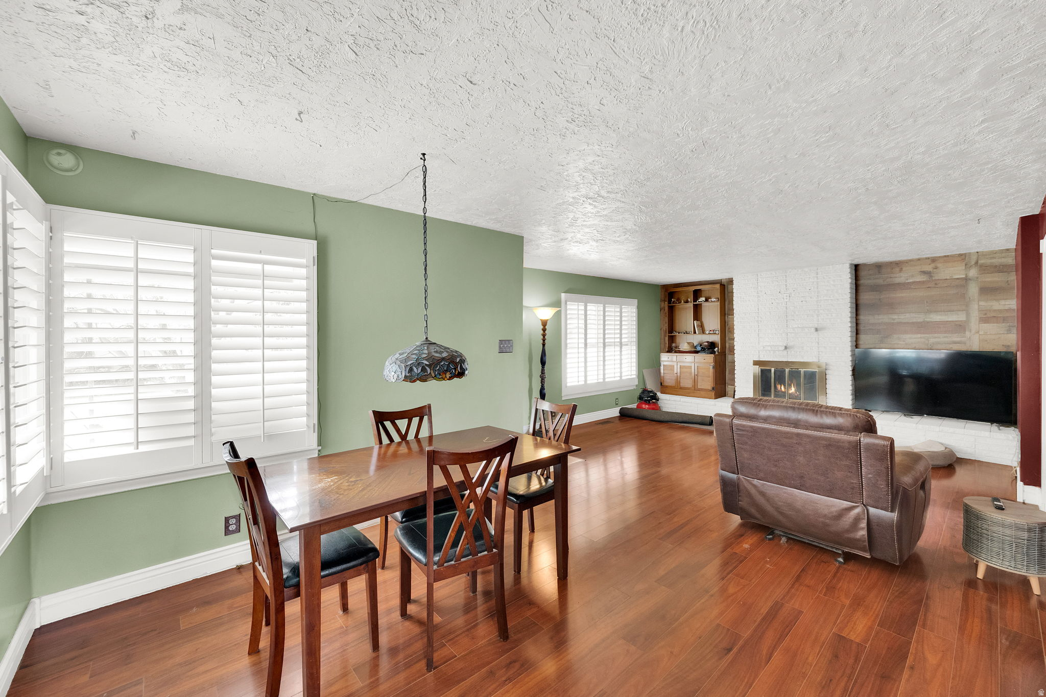 VILLAGE GARDENS - Residential