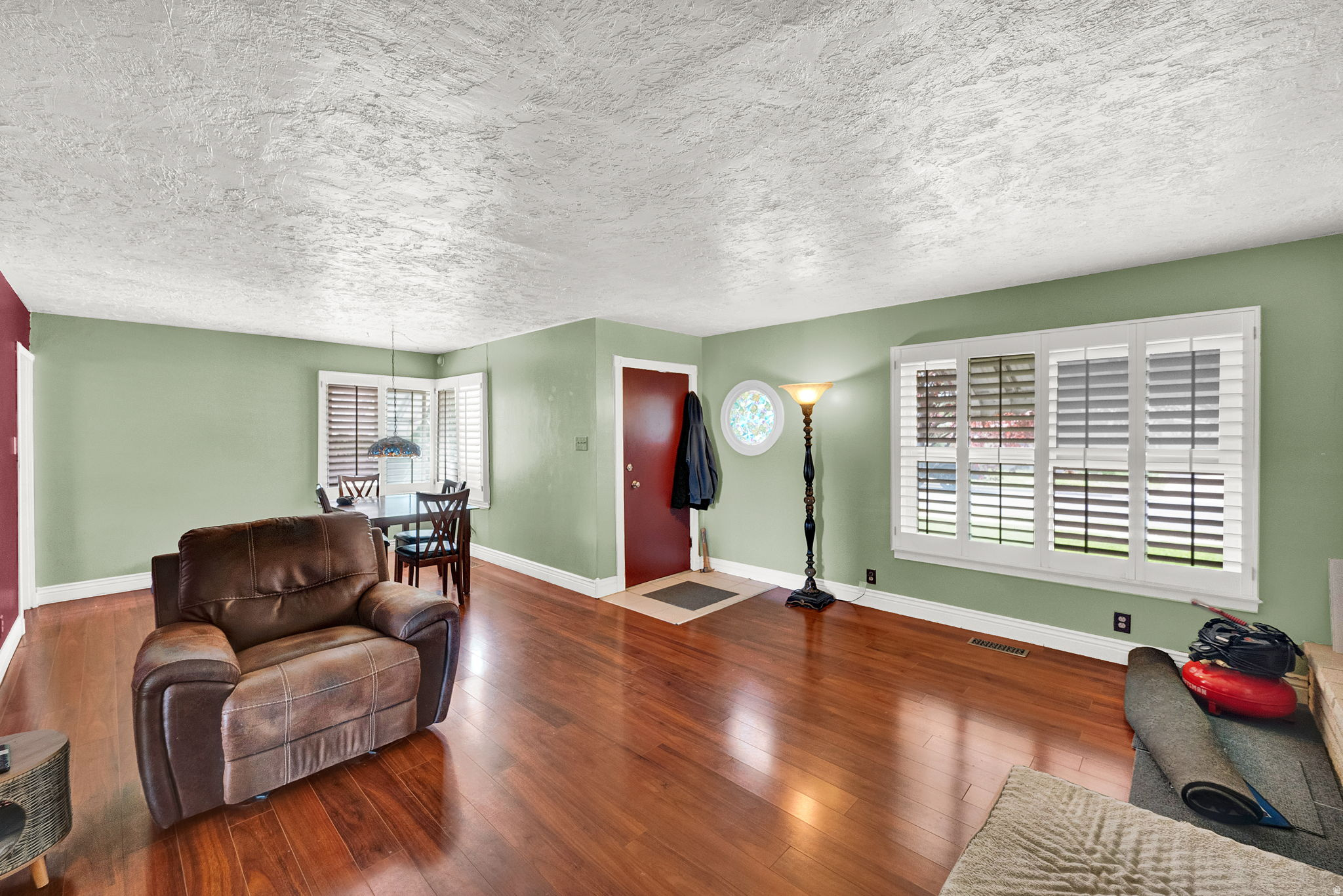 VILLAGE GARDENS - Residential