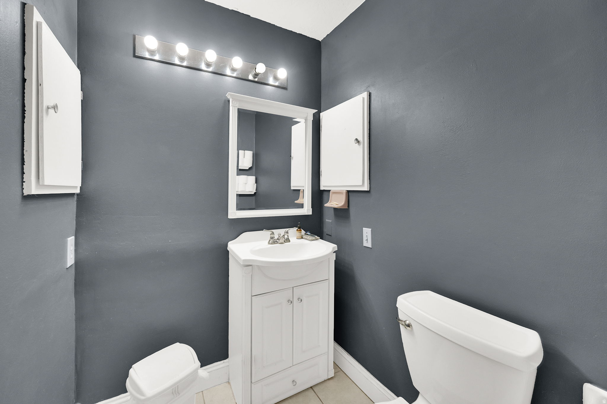 VILLAGE GARDENS - Residential