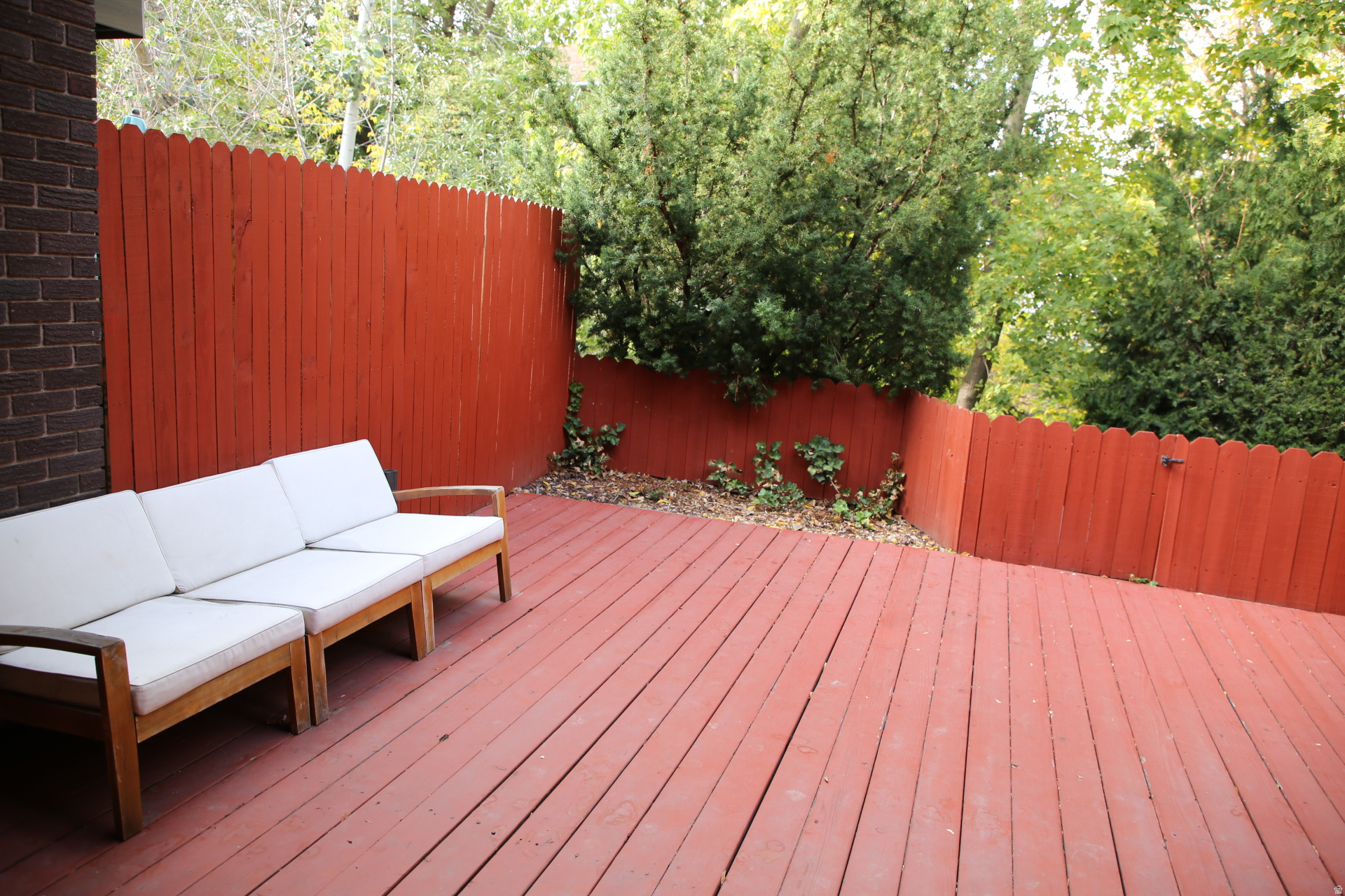 HIDDEN LAKE CONDM - Residential