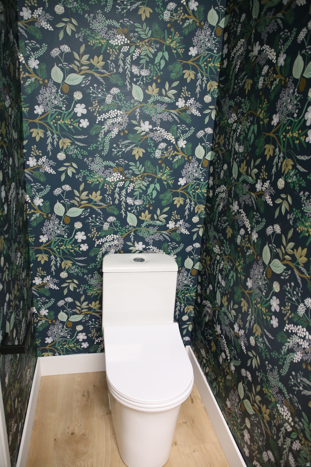 HIDDEN LAKE CONDM - Residential