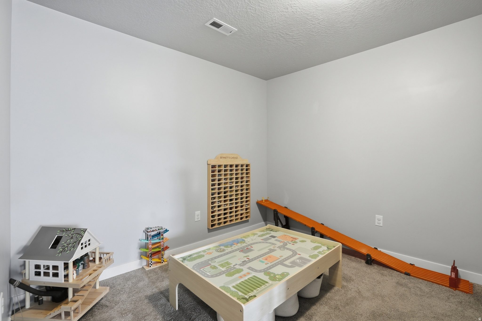 RUSHMORE PARK - Residential