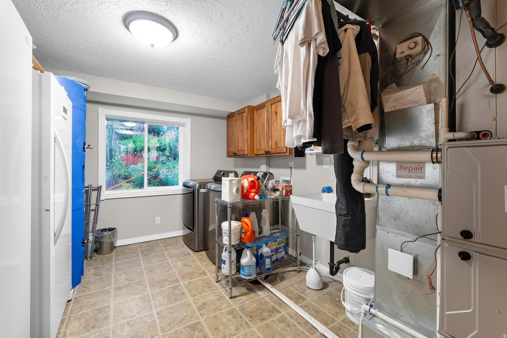 GOLDEN GROVE - Residential