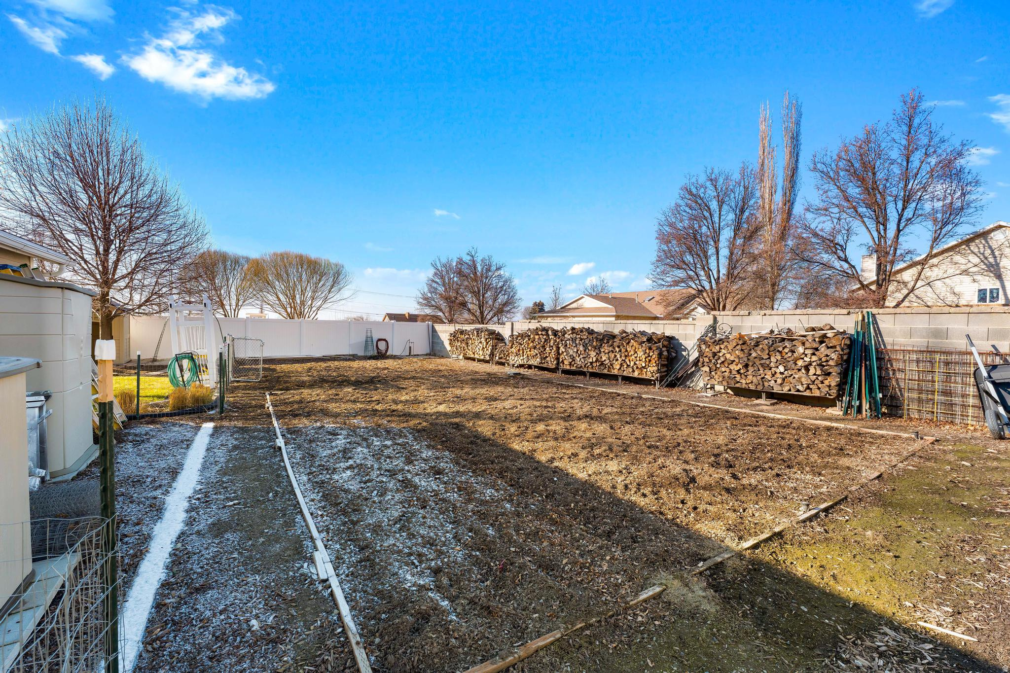 GOLDEN GROVE - Residential