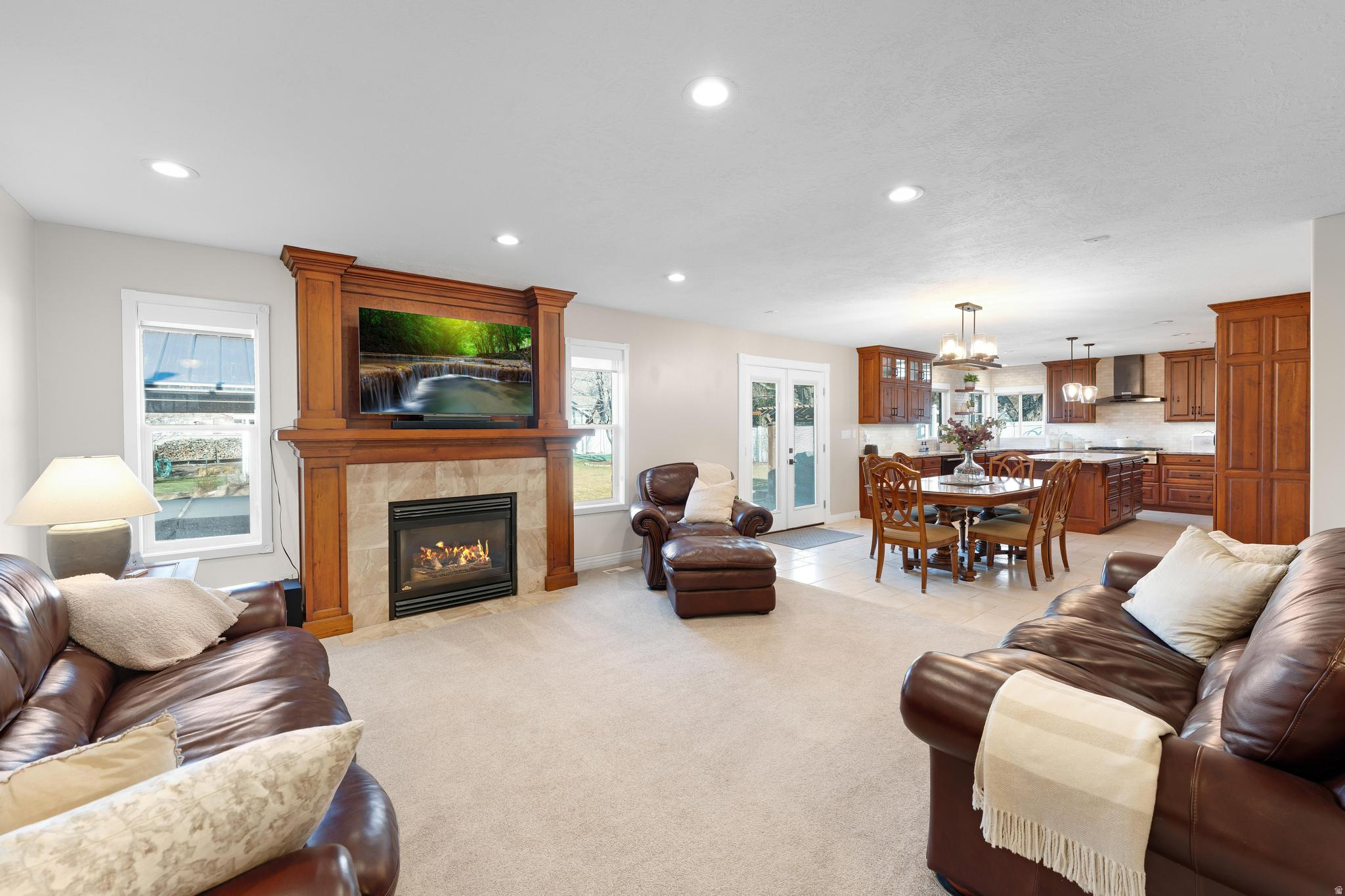 GOLDEN GROVE - Residential