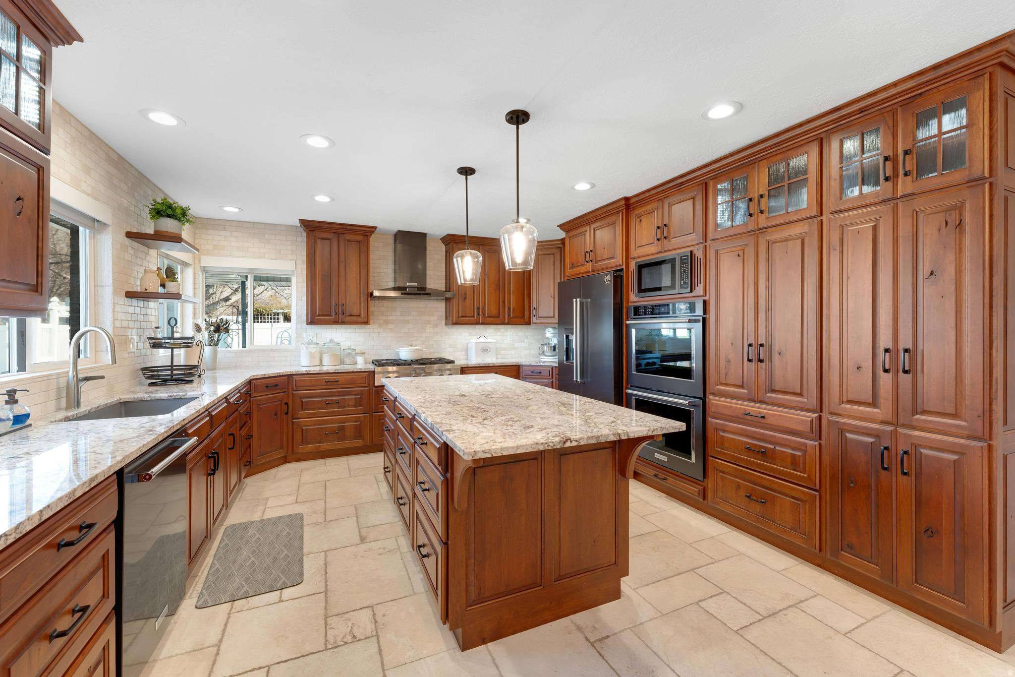 GOLDEN GROVE - Residential