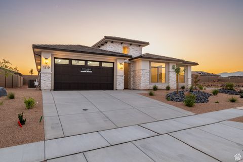 Photo of 1545 DAYLIGHT ST N #129, Washington, UT 84780 (MLS # 2115233) Photo of 1545 DAYLIGHT ST N #129, Washington, UT 84780 (MLS # 2115233)