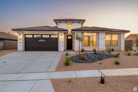 Tiny photo for 1545 DAYLIGHT ST N #129, Washington, UT 84780 (MLS # 2115233)