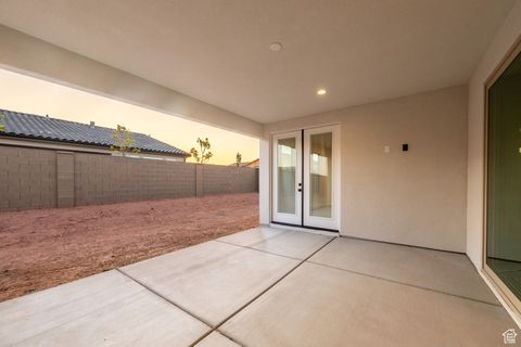Tiny photo for 1545 DAYLIGHT ST N #129, Washington, UT 84780 (MLS # 2115233)