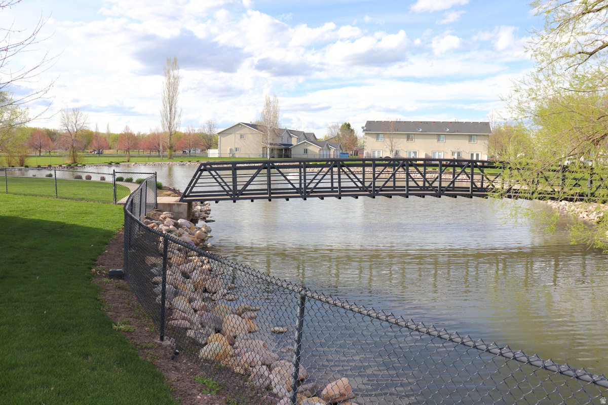 BLACKHAWK - Residential