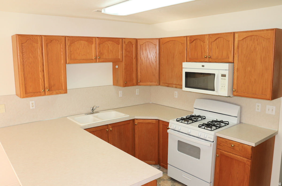 BLACKHAWK - Residential