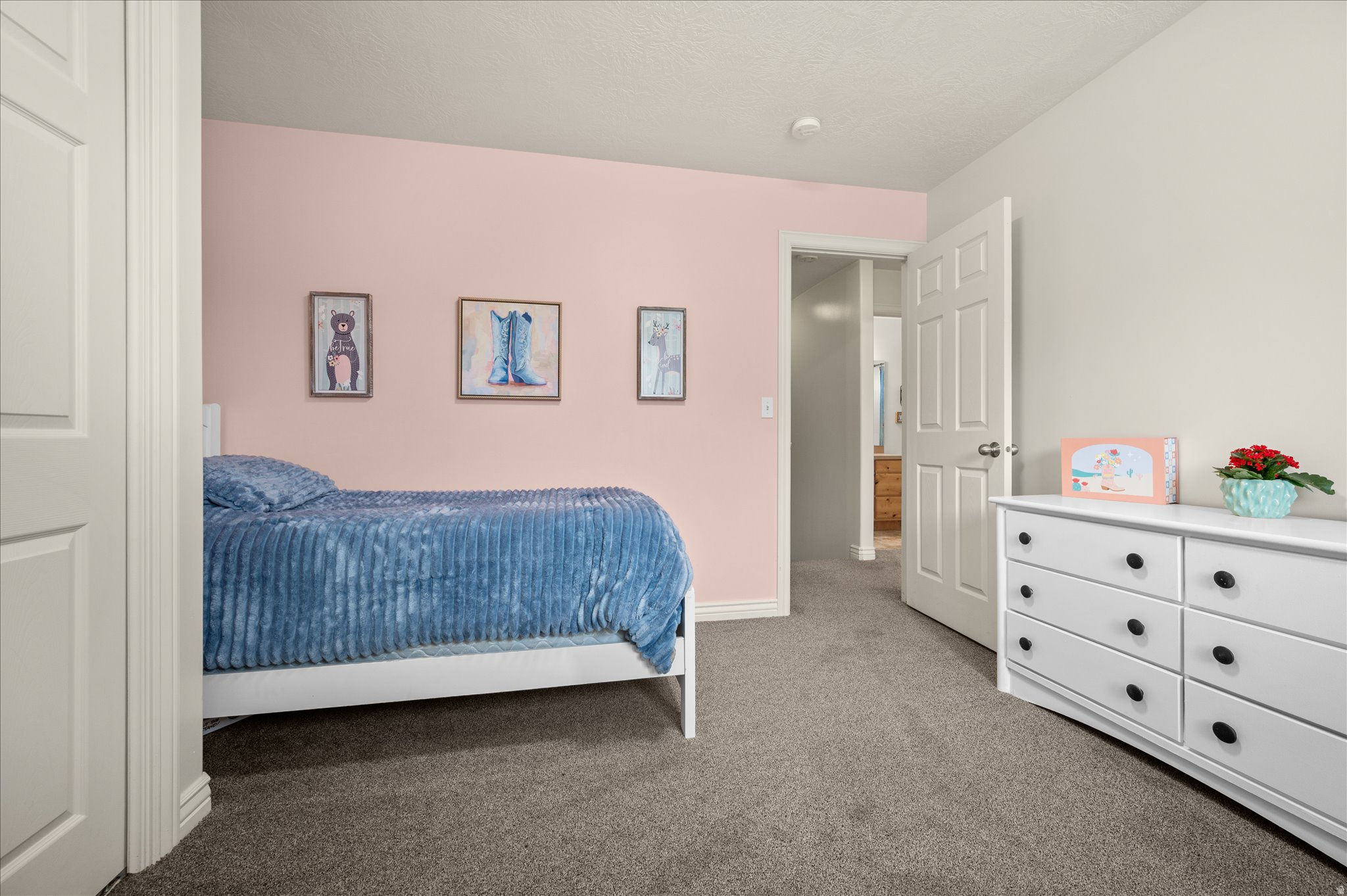 QUAIL HOLLOW - Residential