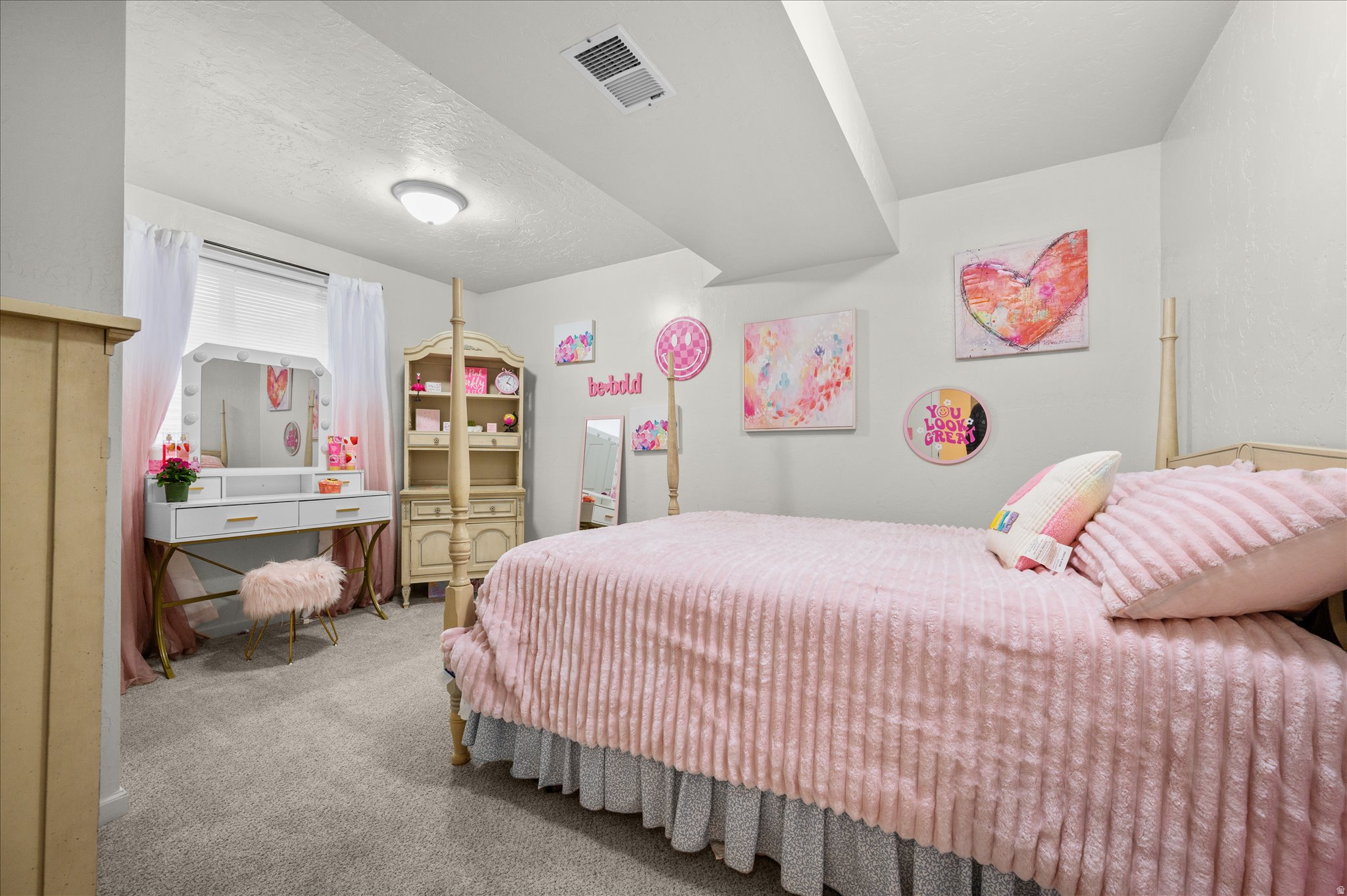 QUAIL HOLLOW - Residential