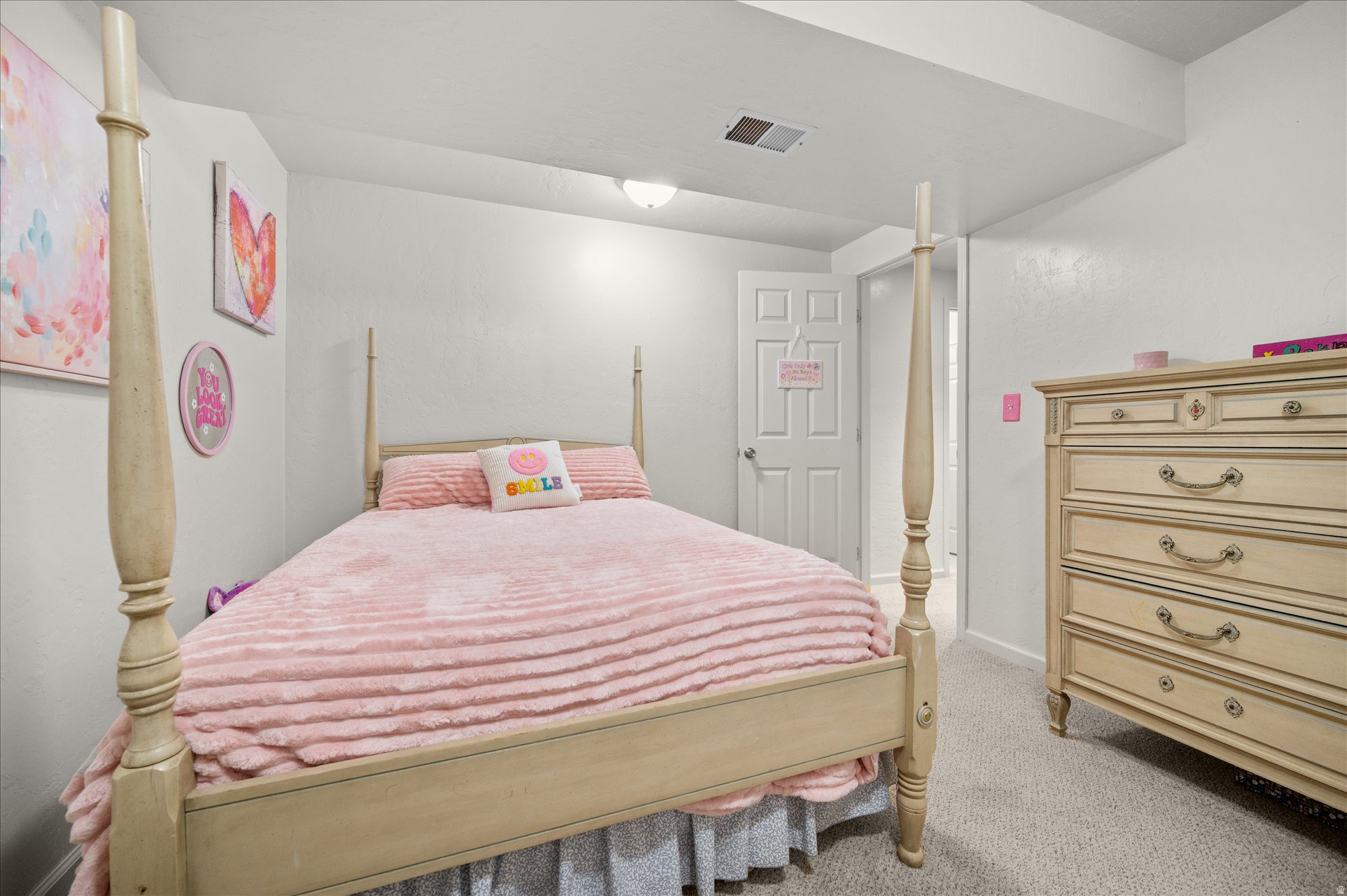 QUAIL HOLLOW - Residential