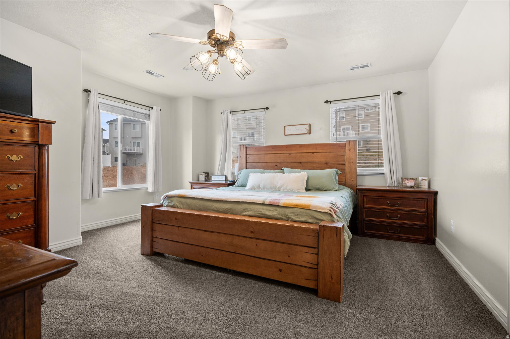 QUAIL HOLLOW - Residential