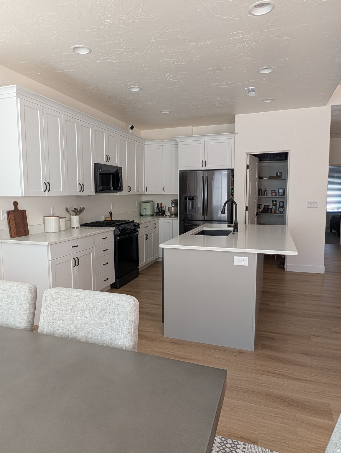 STONE GARDENS - Residential