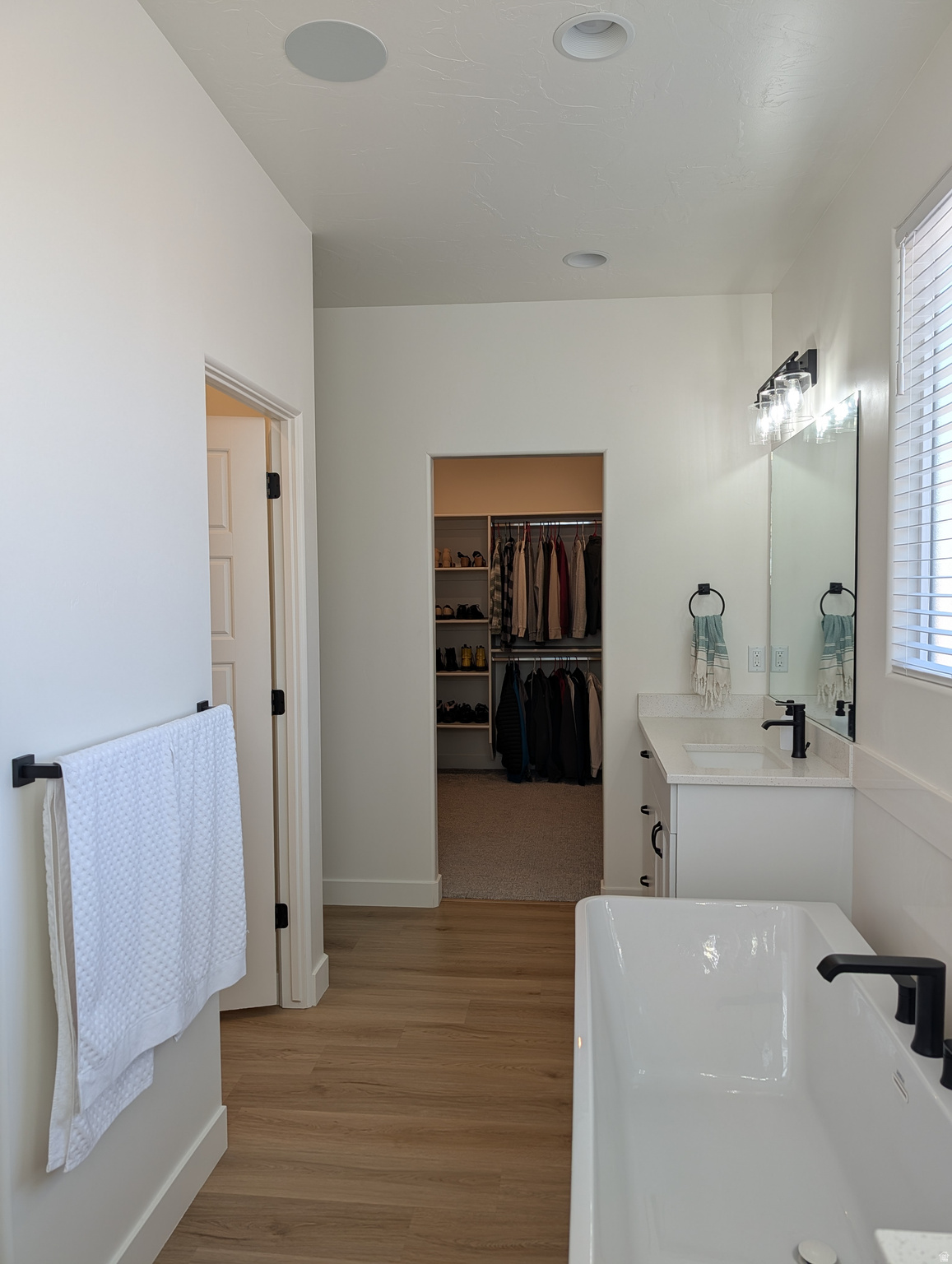 STONE GARDENS - Residential