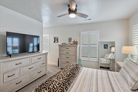 Tiny photo for 11708 S SILVER POND DR, South Jordan, UT 84009 (MLS # 2147719)