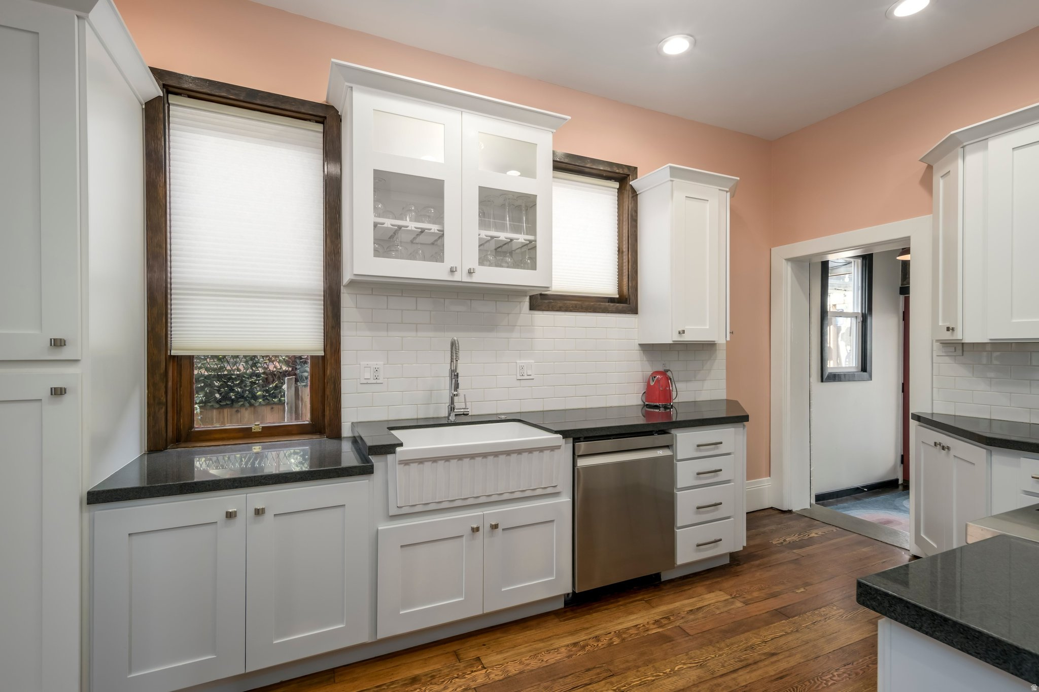 AVENUES - Residential