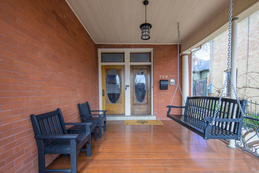 Photo of 729 E 3RD AVE, Salt Lake City, UT 84103 (MLS # 2140090)