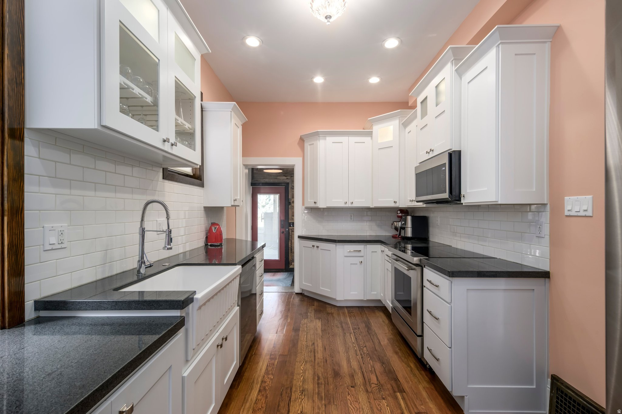 AVENUES - Residential