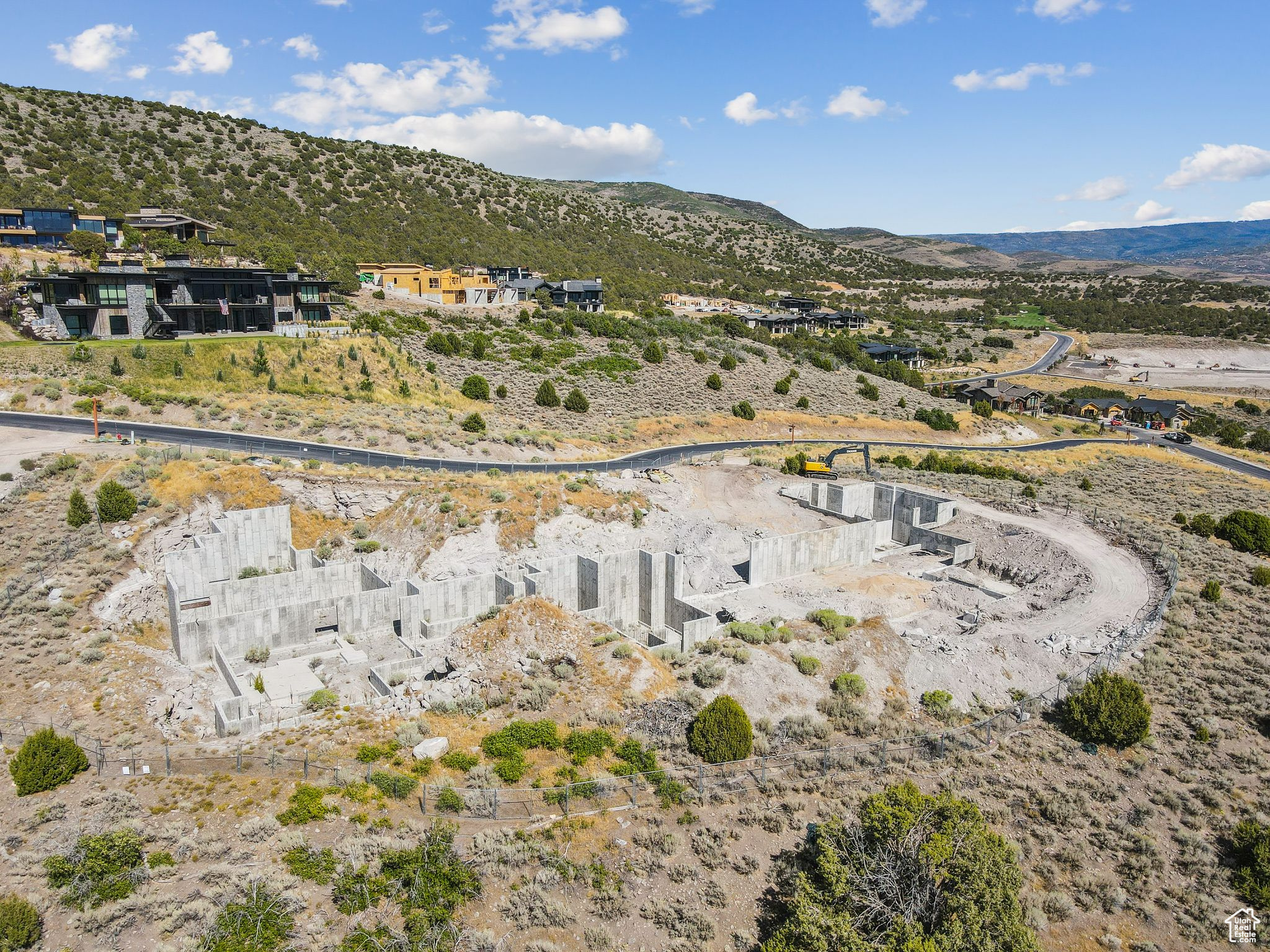 RED LEDGES - Residential