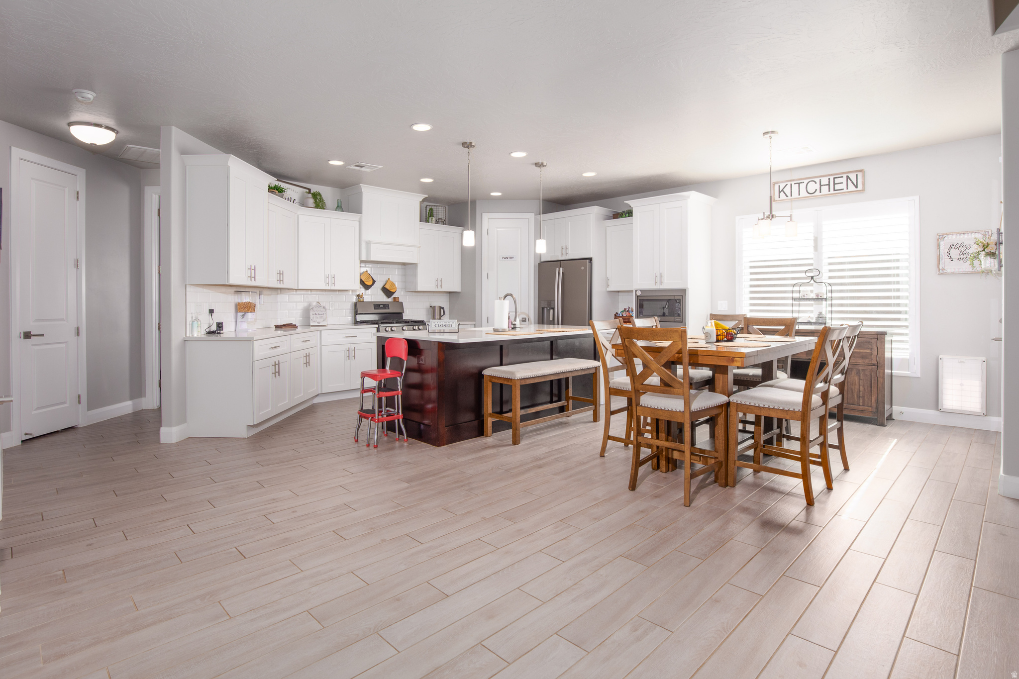 WARNER GATEWAY PH 1 - Residential