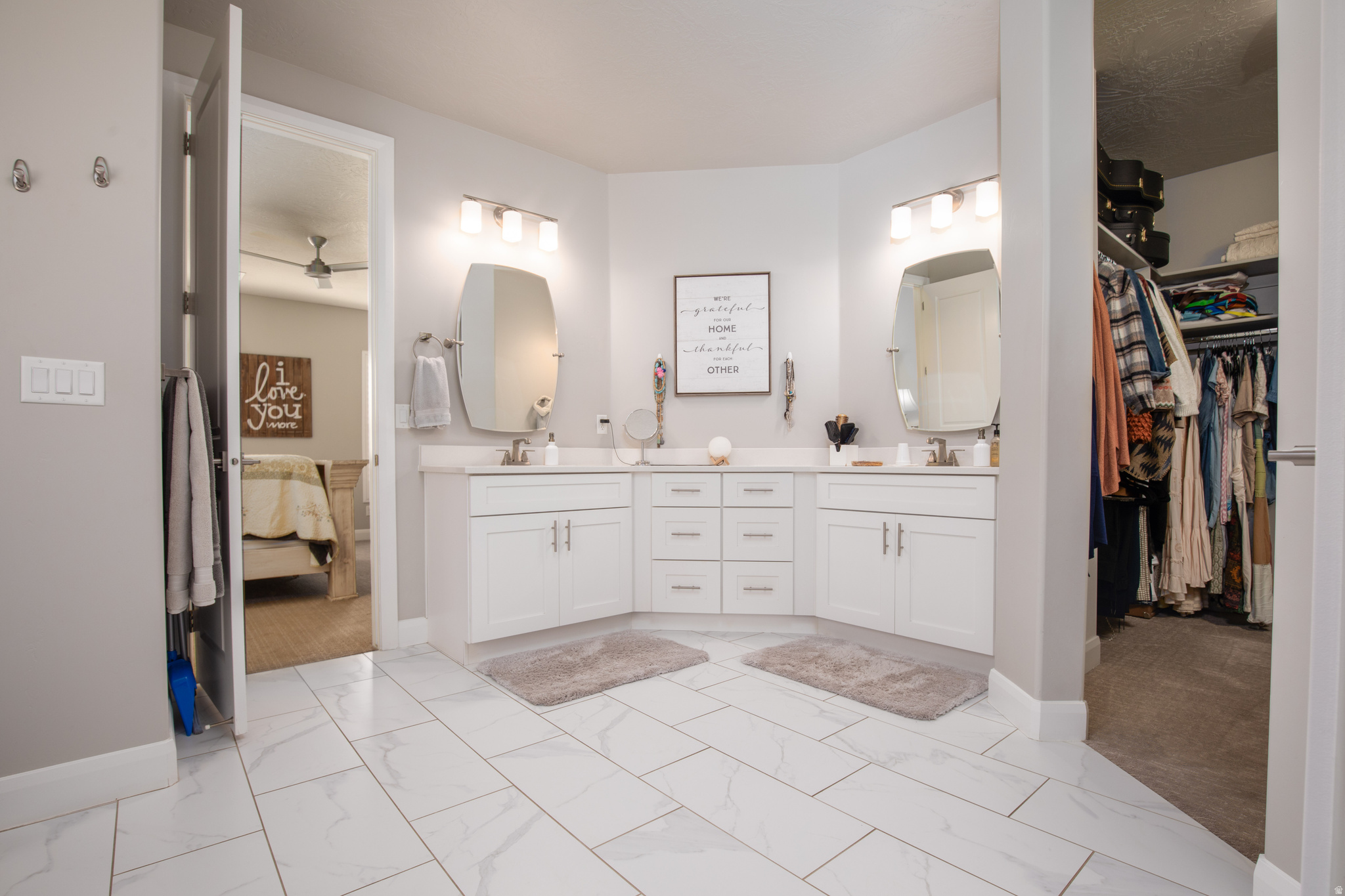 WARNER GATEWAY PH 1 - Residential