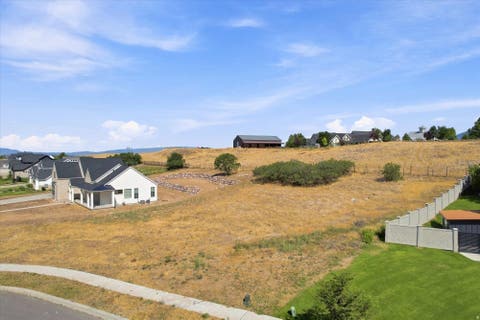 Photo of 263 E TWIN HOLLOW CIR S #21, Mapleton, UT 84664 (MLS # 2178184)