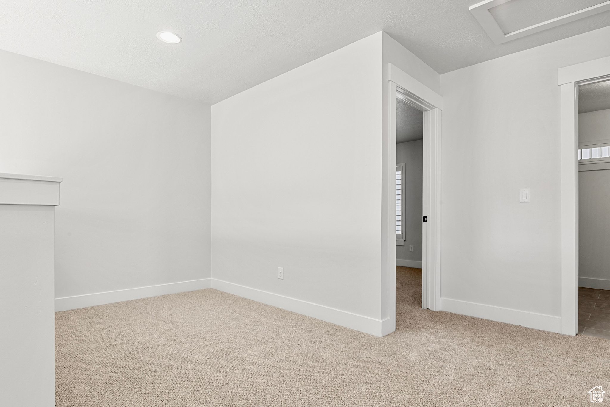 VILLAS ON 2ND - Residential