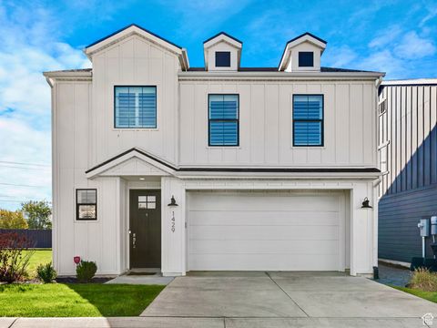 Photo of 1429 W LINCOLN WAY Way, Kaysville, UT 84037 (MLS # 2117363)