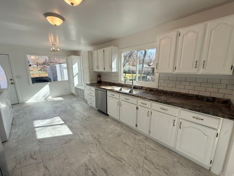Tiny photo for 3254 QUINCY AVE, Ogden, UT 84403 (MLS # 2139951)