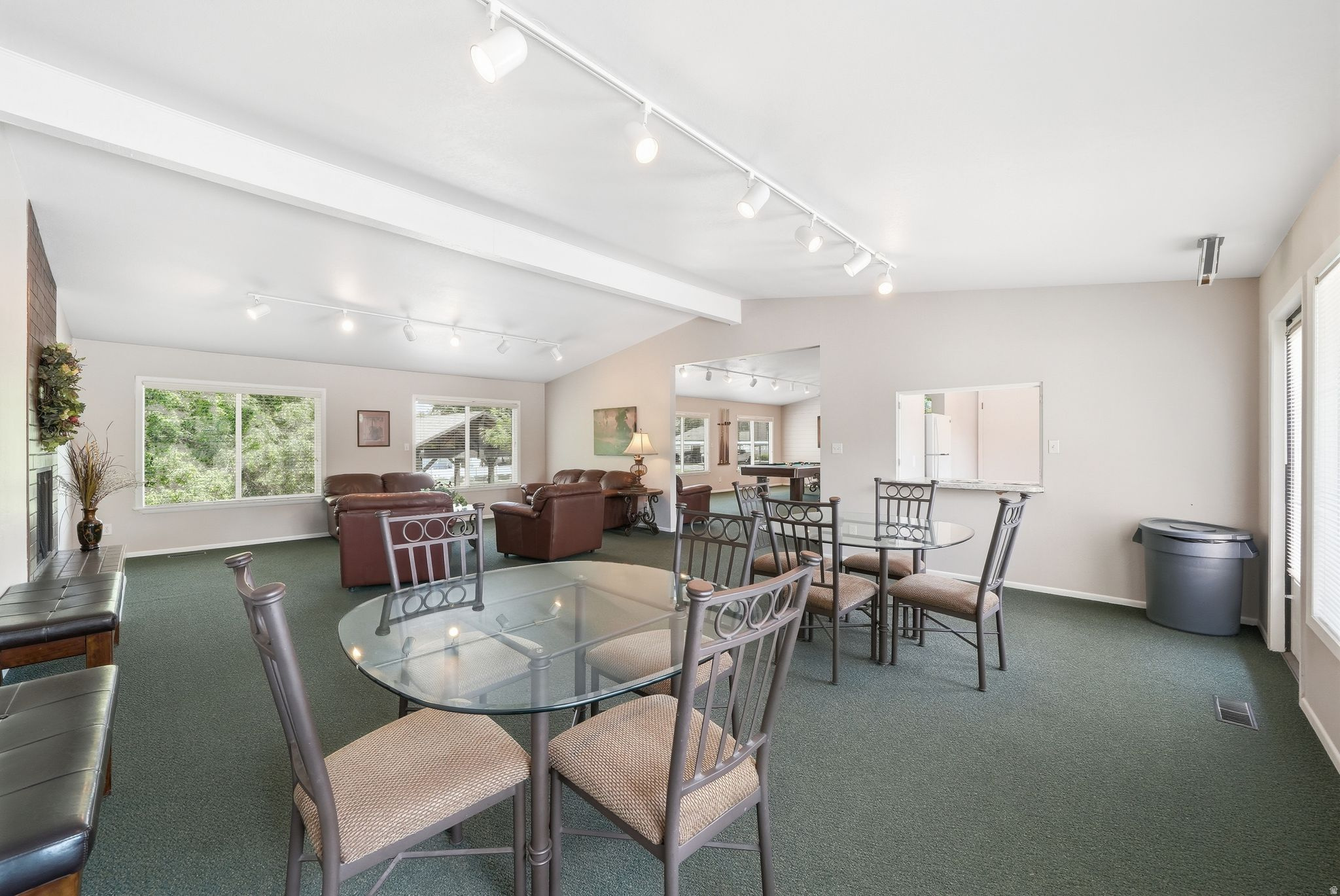 MEADOWS - Residential