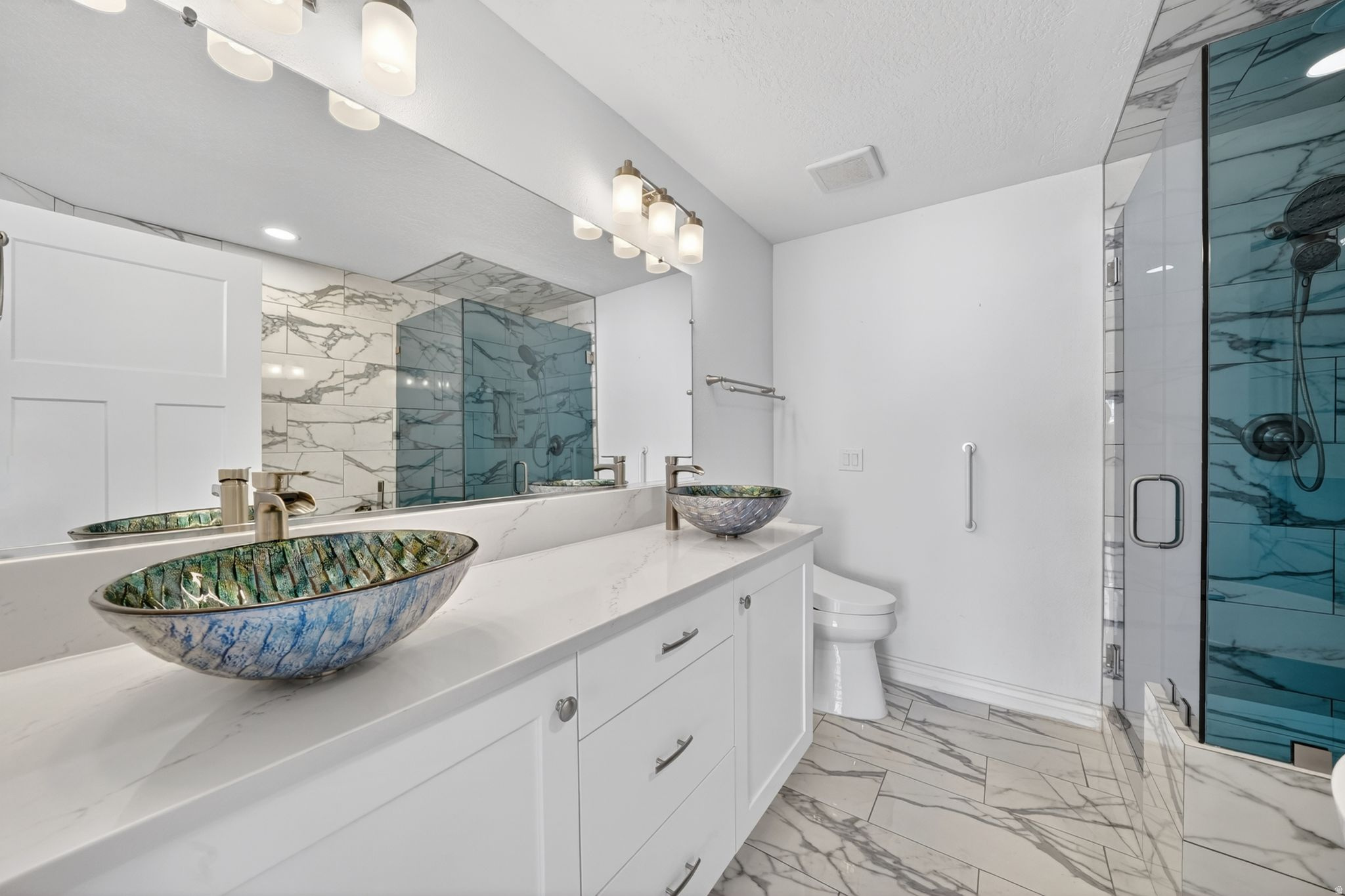 MEADOWS - Residential