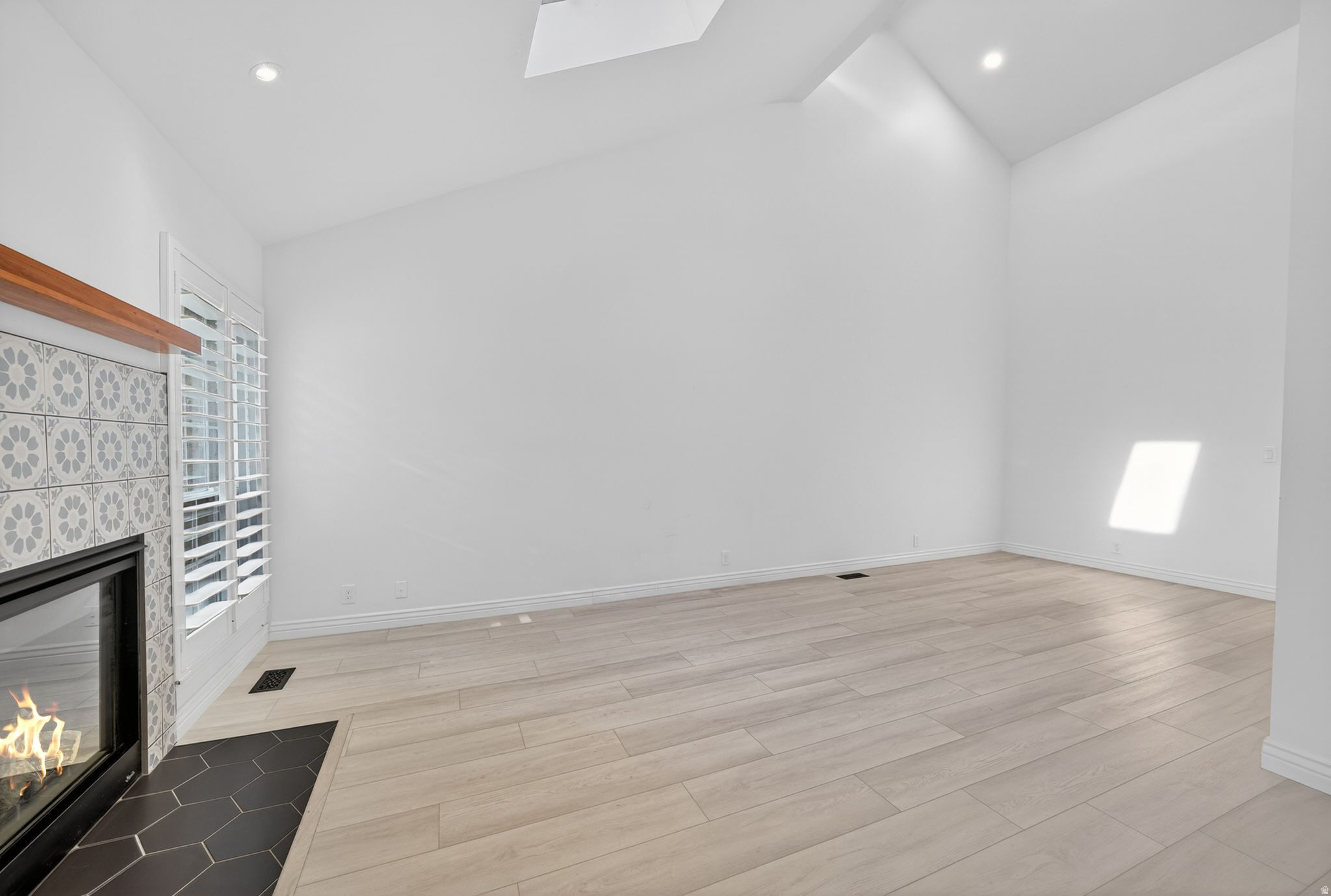 MEADOWS - Residential