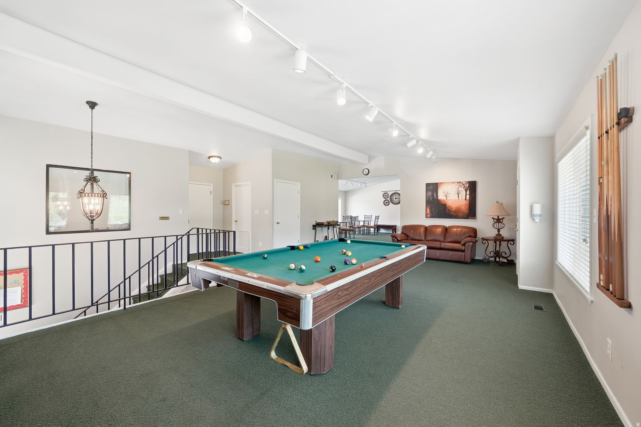 MEADOWS - Residential