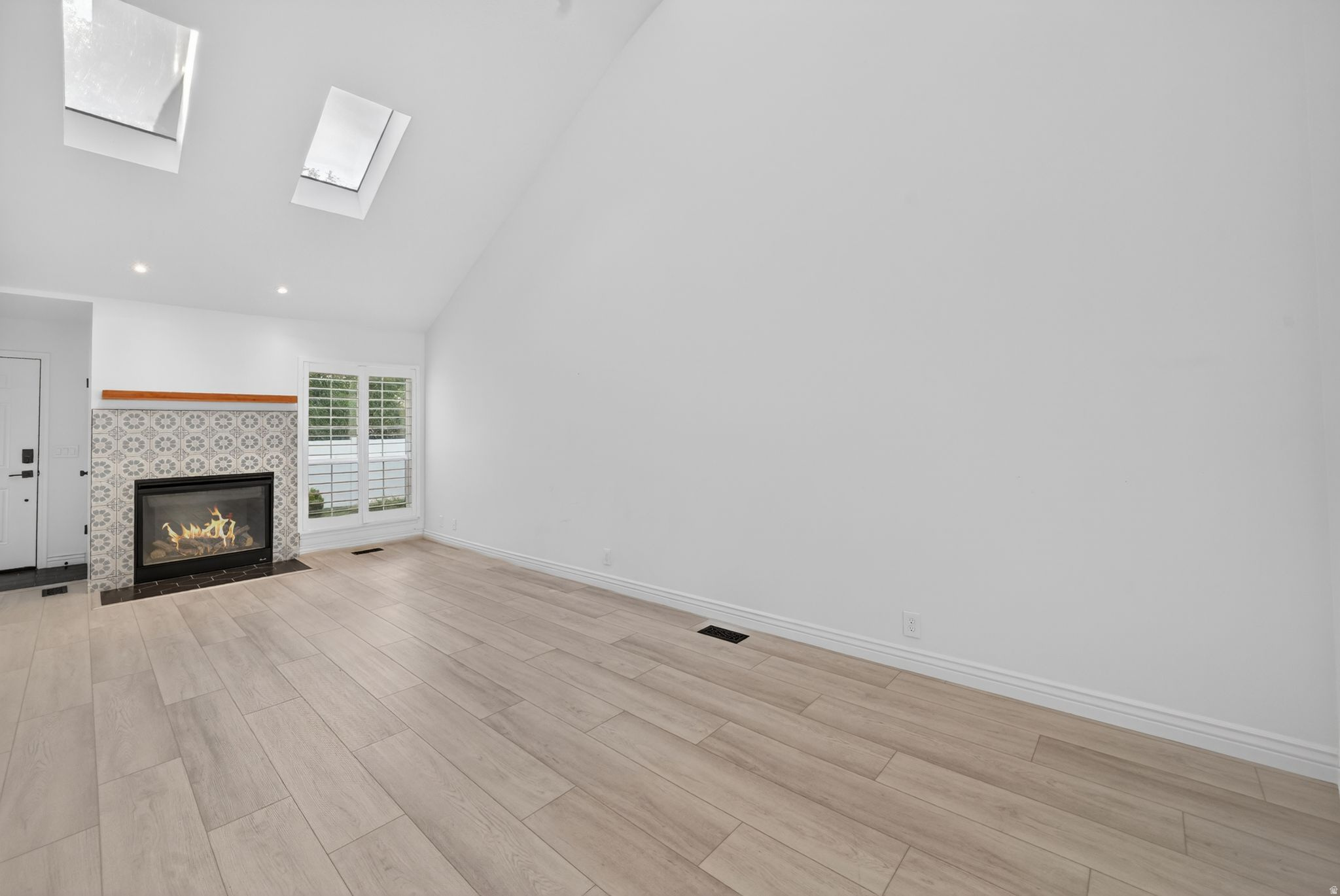 MEADOWS - Residential